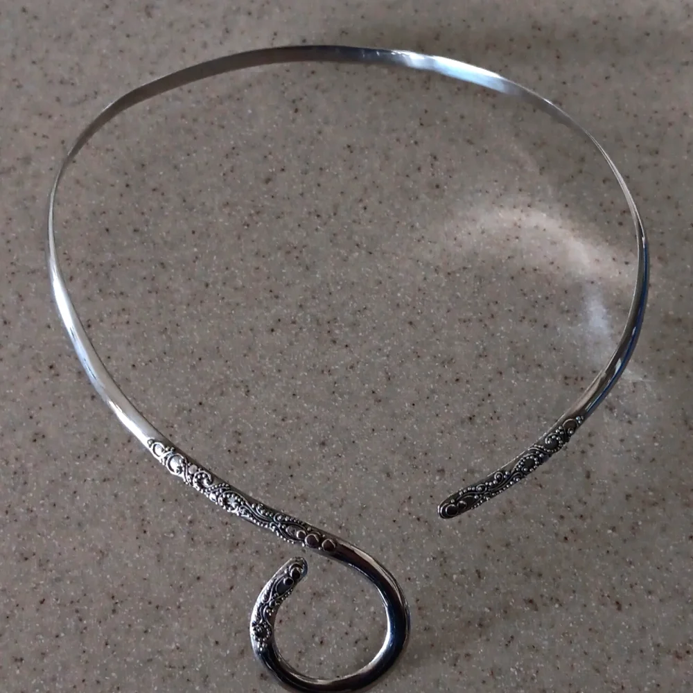 Sterling Silver Collar - Picture 2 of 6